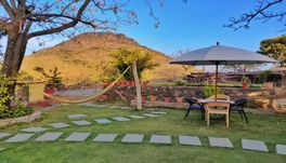 Forest Eco Lodge, Mount Abu - Outside Sitting